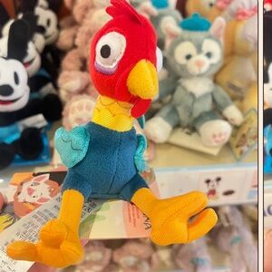 Moana Hei Hei Chicken Magnetic Shoulder Plush - NWT!!